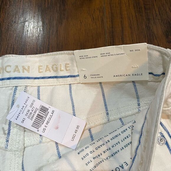NWT American Eagle White striped Mom Jeans size 6 - Picture 4 of 4